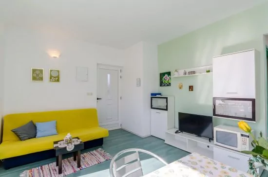 Apartmán Střední Dalmácie - Okrug Donji DA 3333 N1