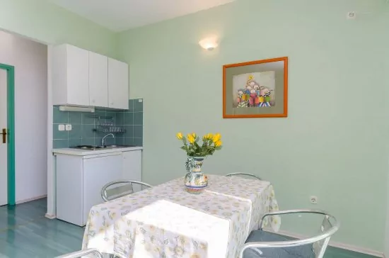 Apartmán Střední Dalmácie - Okrug Donji DA 3333 N1
