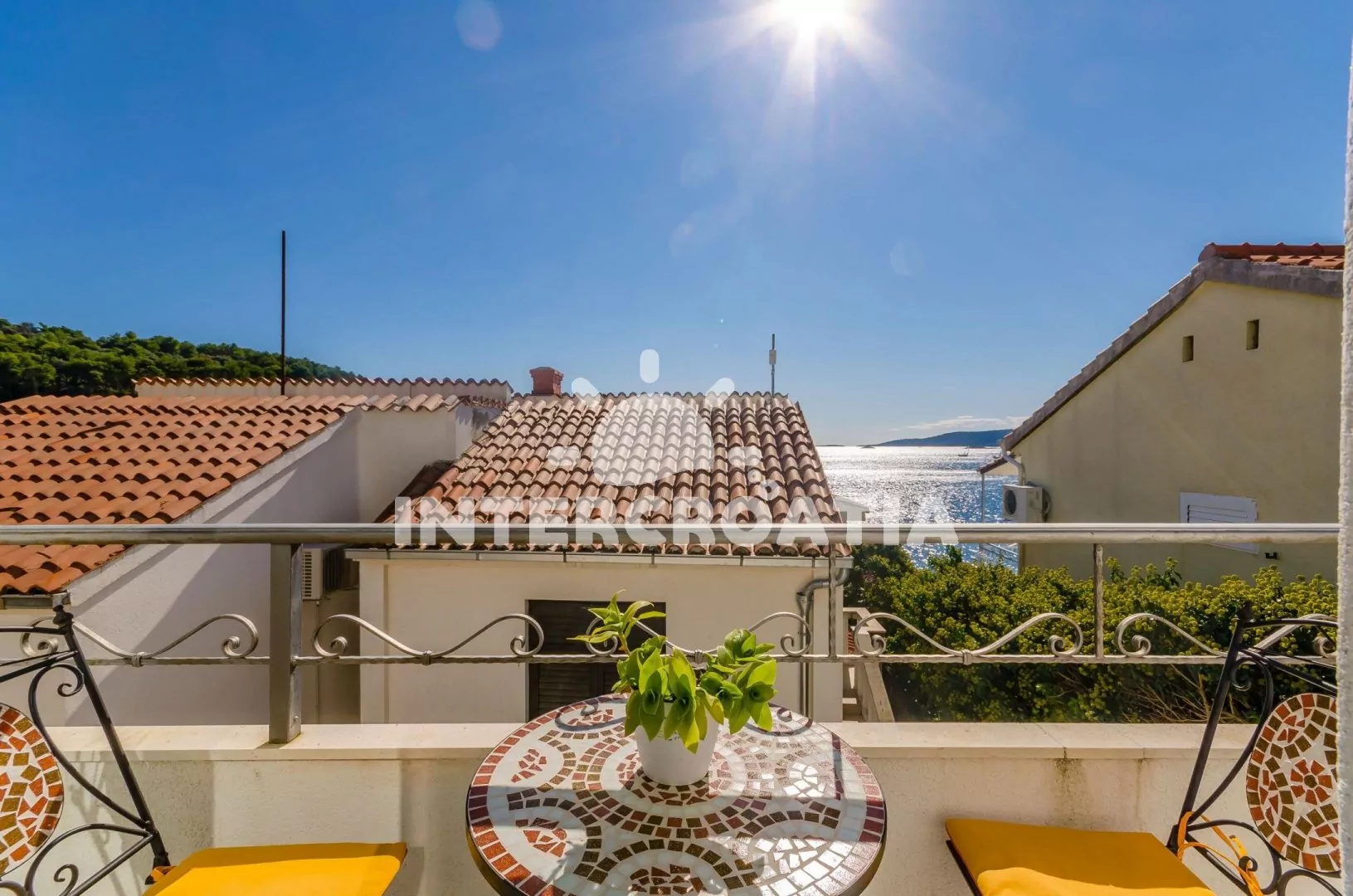 Apartmán Střední Dalmácie - Okrug Donji DA 3333 N1