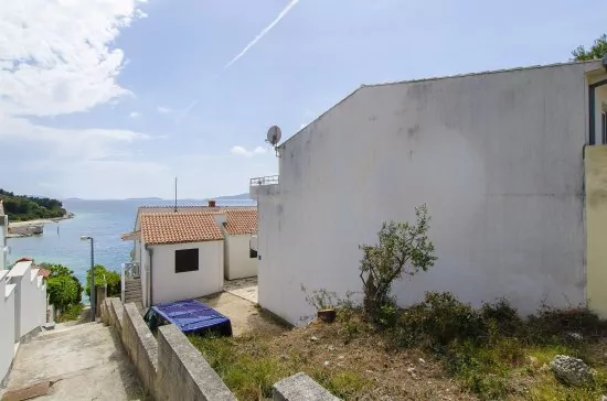 Apartmán Střední Dalmácie - Okrug Donji DA 3333 N1