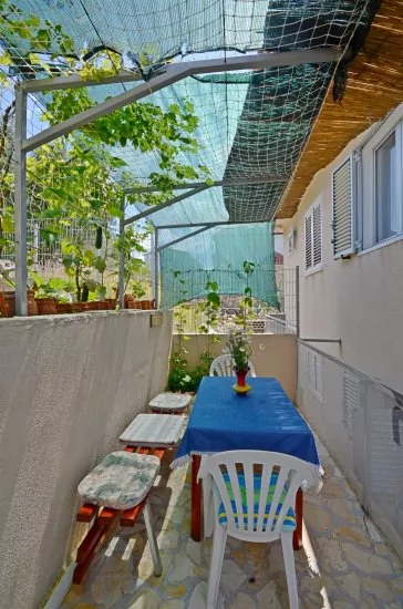 Apartmán Střední Dalmácie - Okrug Gornji DA 3303 N1