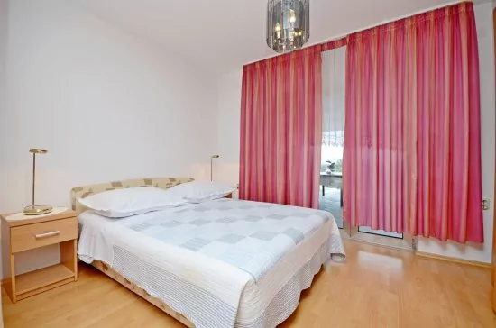 Apartmán Střední Dalmácie - Okrug Gornji DA 3303 N2