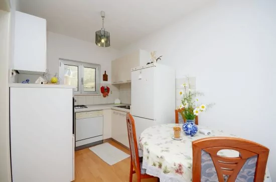 Apartmán Střední Dalmácie - Okrug Gornji DA 3303 N2