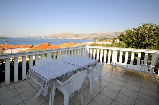 Apartmán Střední Dalmácie - Okrug Gornji DA 3316 N1