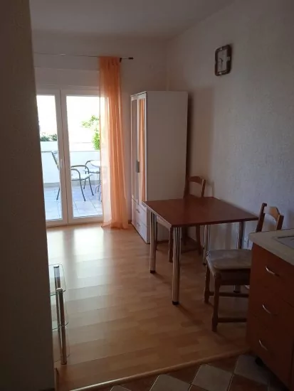 Apartmán Střední Dalmácie - Okrug Gornji DA 3323 N1