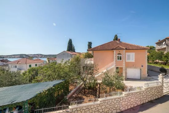 Apartmán Střední Dalmácie - Okrug Gornji DA 3305 N1