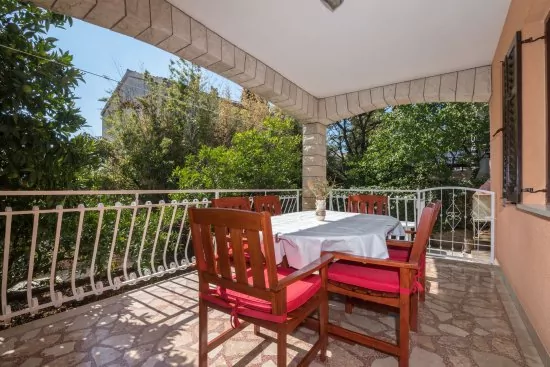 Apartmán Střední Dalmácie - Okrug Gornji DA 3305 N1