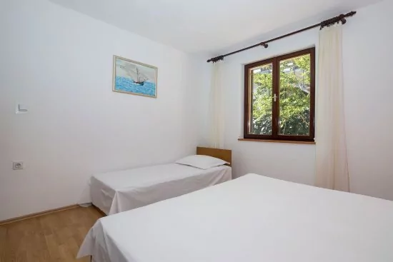 Apartmán Střední Dalmácie - Okrug Gornji DA 3305 N1