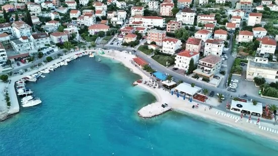 Trogir pláž Copacabana.