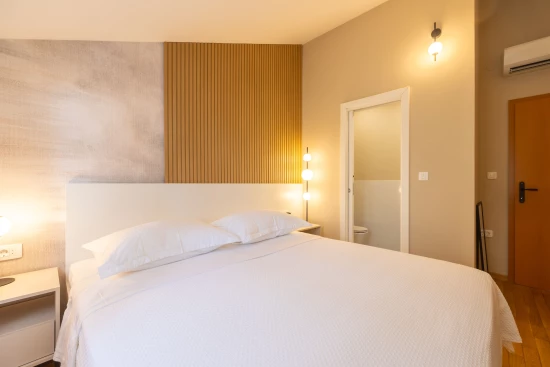 Vila s bazénem Střední Dalmácie - Vinišće DA 3406 N1