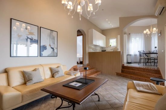 Vila s bazénem Střední Dalmácie - Vinišće DA 3406 N1