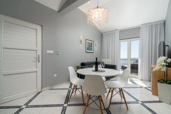 Vila s bazénem Střední Dalmácie - Vinišće DA 3406 N1