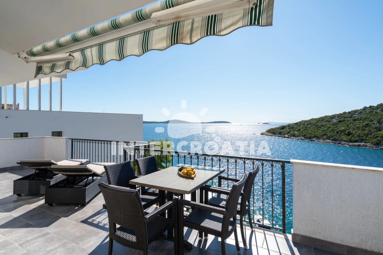 Vila s bazénem Střední Dalmácie - Vinišće DA 3406 N1