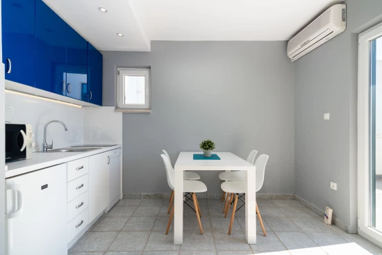 Vila s bazénem Střední Dalmácie - Vinišće DA 3406 N1