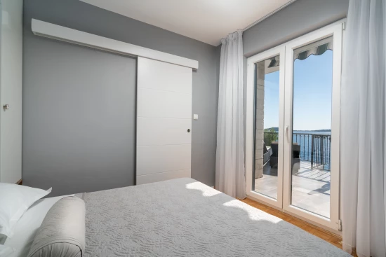 Vila s bazénem Střední Dalmácie - Vinišće DA 3406 N1