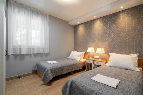 Vila s bazénem Střední Dalmácie - Vinišće DA 3406 N1