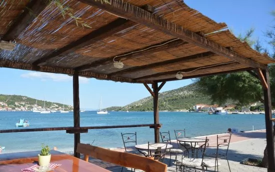 Vila s bazénem Střední Dalmácie - Vinišće DA 3407 N1