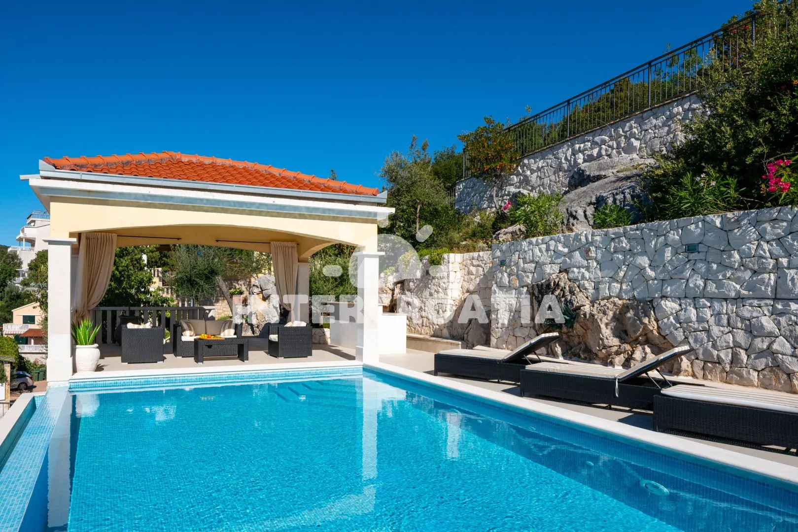 Vila s bazénem Střední Dalmácie - Vinišće DA 3407 N1