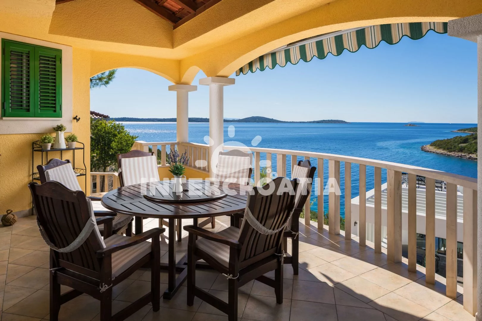 Vila s bazénem Střední Dalmácie - Vinišće DA 3407 N1