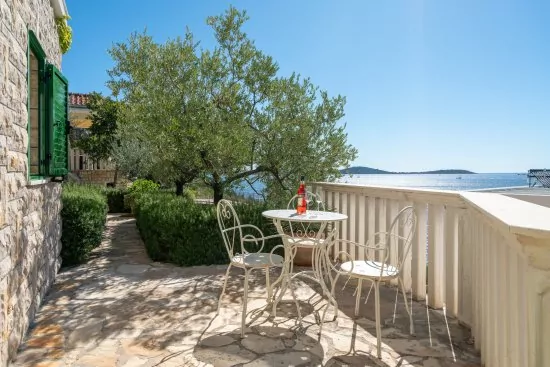 Vila s bazénem Střední Dalmácie - Vinišće DA 3407 N1