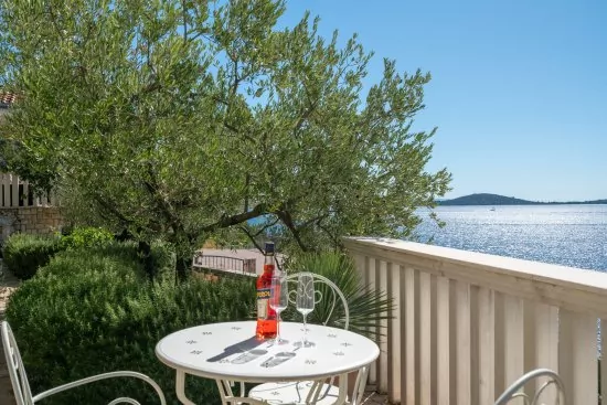 Vila s bazénem Střední Dalmácie - Vinišće DA 3407 N1