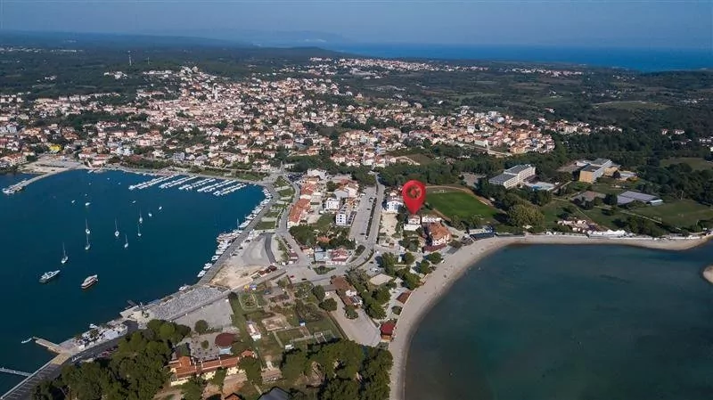 Umístění objektu z leteckého pohledu.