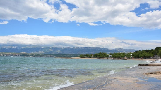 Betonová pláž v Novigradu