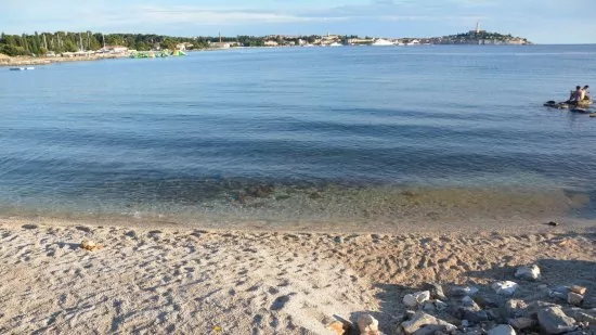 Rovinj - oblázková pláž (severní).
