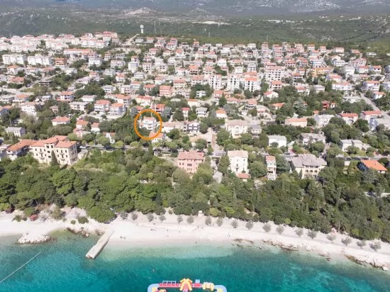 Umístění objektu z leteckého pohledu.