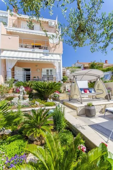 Apartmán Střední Dalmácie - Okrug Gornji DA 3306 N1