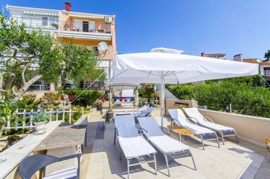 Apartmán Střední Dalmácie - Okrug Gornji DA 3306 N2