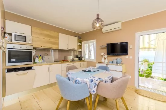 Apartmán Střední Dalmácie - Okrug Gornji DA 3306 N3