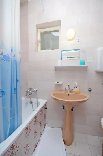 Apartmán Ostrov Hvar - Hvar OS 2004 N1