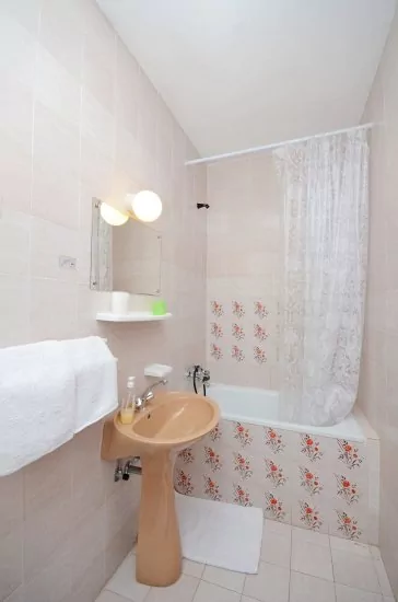 Apartmán Ostrov Hvar - Hvar OS 2004 N1