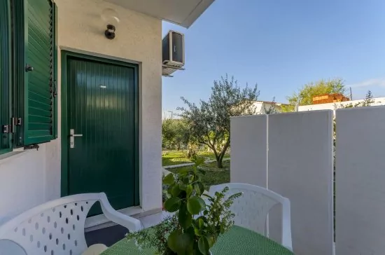 Apartmán Střední Dalmácie - Okrug Gornji DA 3336 N1