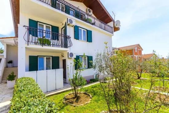 Apartmán Střední Dalmácie - Okrug Gornji DA 3336 N1