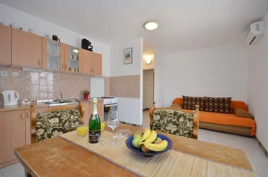 Apartmán Severní Dalmácie - Tribunj (Vodice) DA 4195 N1