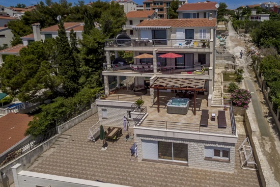 Apartmán Střední Dalmácie - Okrug Gornji DA 3308 N1