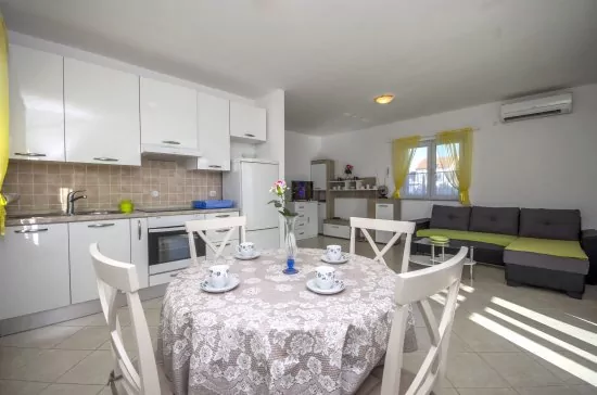 Apartmán Severní Dalmácie - Tribunj (Vodice) DA 4113 N1