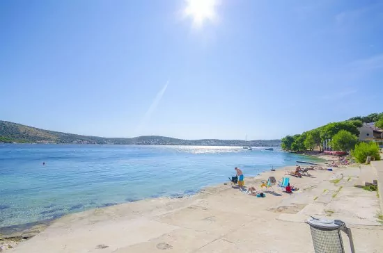 Moře se nachází pouze 50 m od objektu.