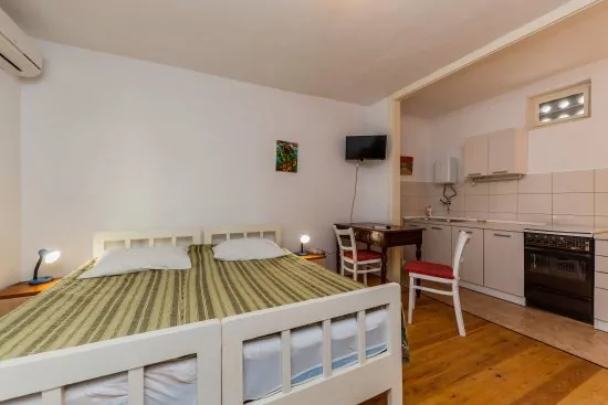 Apartmán Střední Dalmácie - Kaštela DA 3103 N2