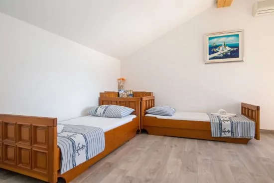 Apartmán Střední Dalmácie - Marina DA 3410 N1