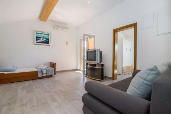 Apartmán Střední Dalmácie - Marina DA 3410 N1
