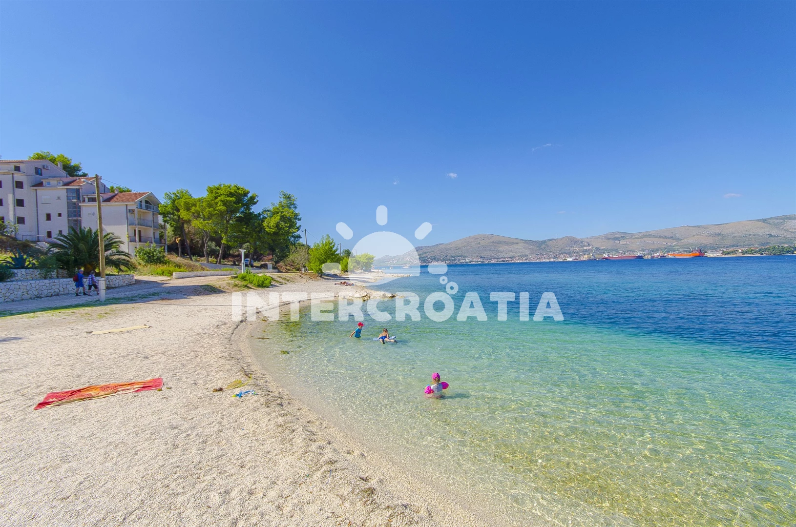 Apartmán Střední Dalmácie - Okrug Gornji DA 3310 N1