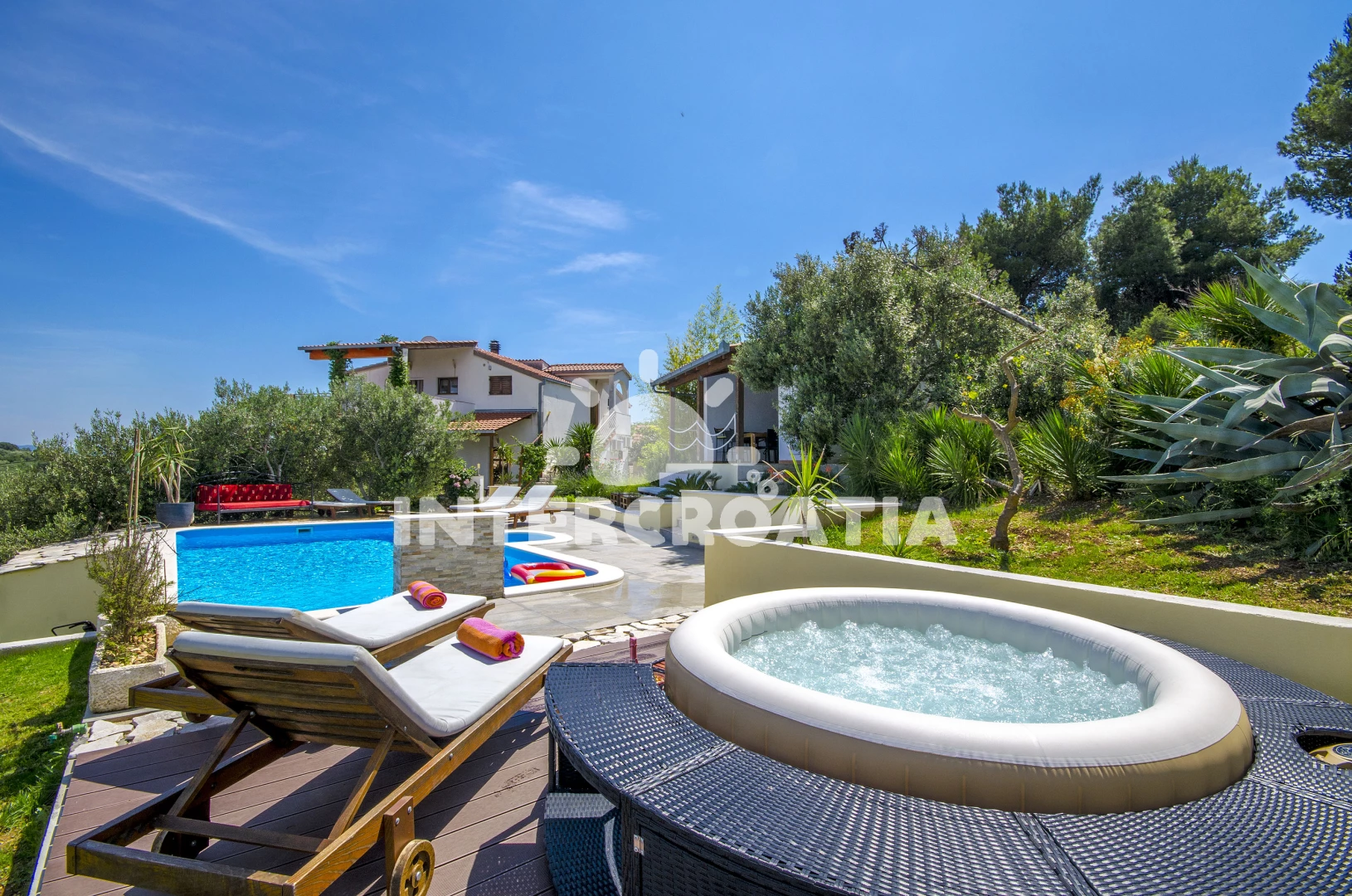 Apartmán Střední Dalmácie - Okrug Gornji DA 3310 N1