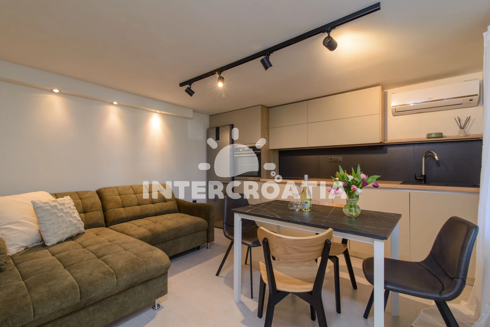 Apartmán Střední Dalmácie - Okrug Gornji DA 3309 N2