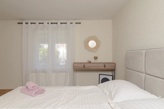 Apartmán Střední Dalmácie - Okrug Gornji DA 3309 N2