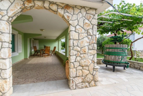 Apartmán Střední Dalmácie - Okrug Gornji DA 3309 N2