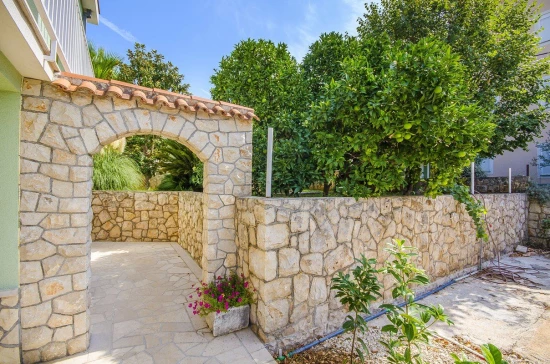 Apartmán Střední Dalmácie - Okrug Gornji DA 3309 N4