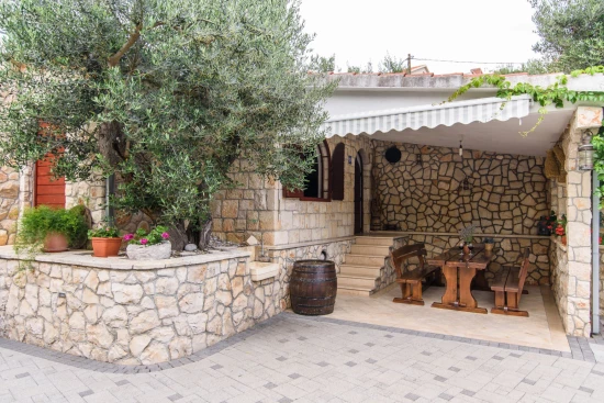 Apartmán Střední Dalmácie - Okrug Gornji DA 3309 N4